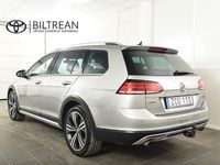 Begagnad VW Golf Alltrack 180 HK (132 kW) 2017 Silver Kombi