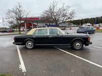 begagnad Rolls Royce Silver Spur Lång modell i svart med beige tak & inredning