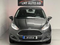 Begagnad Ford Fiesta Titanium 101 HK (74 kW) 2015 Grå Halvkombi