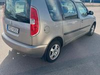 Begagnad Skoda Roomster 86 HK (63 kW) 2008 Ljusbrun (brun) Minibuss