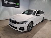 Begagnad BMW 330e M Sport 184 HK (135 kW) 2020 Vit Kombi