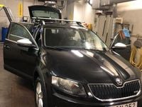 Begagnad Skoda Octavia Scout 180 HK (132 kW) 2016 Kombi