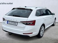 begagnad Skoda Superb iV Kombi Skoda 1.4 Plug-in Hybrid Style Moms Drag GPS 2020 Vit