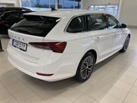 begagnad Skoda Octavia Combi Style TSI 110 Drag Värmare Vinterhjul Moms