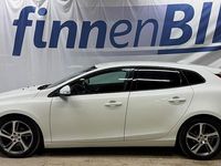 Begagnad Volvo V40 Kinetic 116 HK (85 kW) 2015 Vit Halvkombi