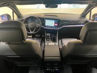 begagnad VW Touareg R V6 TSI e-Hybrid Panorama 22" 2022, SUV