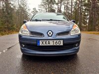 Begagnad Renault Clio R.S. Expression 98 HK (72 kW) 2004 Röd Halvkombi