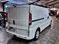 begagnad Renault Trafic Skåpbil 2.9t 2.0 dCi 114hk. Serv, Bes, Drag