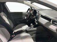 Begagnad Renault Clio V Evolution 94 HK (69 kW) 2024 Vit Halvkombi