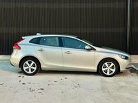 begagnad Volvo V40 T2 Geartronic Kinetic Navi PDC Euro 6 122hk LÅGMIL