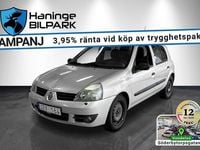 Begagnad Renault Clio II 75 HK (55 kW) 2007 Grön Halvkombi
