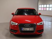 Begagnad Audi A3 Attraction 150 HK (110 kW) 2014 Röd