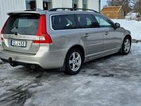 begagnad Volvo V70 D4 Momentum Euro 6