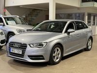 Begagnad Audi A3 Attraction 110 HK (80 kW) 2015 Silver