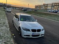 Begagnad BMW 320 177 HK (130 kW) 2010 Alpine vit Kombi