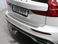 begagnad Volvo V60 B4 Diesel R-Design Drag Kamera Motorstol Navi 2022, Kombi