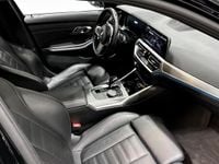 Begagnad BMW 330e M Sport 292 HK (214 kW) 2019 Svart Sedan