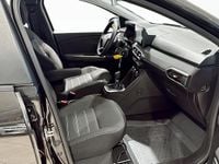 Begagnad Dacia Sandero Expression 91 HK (66 kW) 2022 Svart Halvkombi