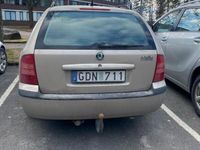 begagnad Skoda Octavia Tour Kombi 1.6 MPI Euro 4