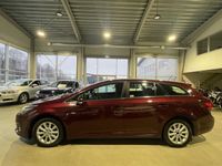 begagnad Toyota Avensis Kombi 2.0 D-4D Euro 5 (Drag)