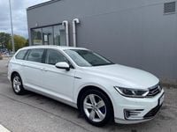 Begagnad VW Passat GTE 218 HK (160 kW) 2017 Vit Kombi