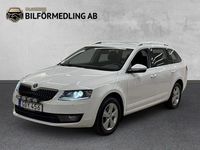 Begagnad Skoda Octavia Style 150 HK (110 kW) 2015 Vit Kombi