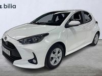 Begagnad Toyota Yaris Hybrid Active 117 HK (86 kW) 2022 Vit Halvkombi