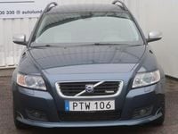 Begagnad Volvo V50 R-Design 136 HK (100 kW) 2009 Blåmetallic Kombi
