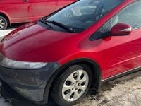 Begagnad Honda Civic 140 HK (102 kW) 2008 Röd