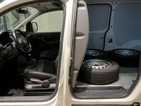 begagnad VW Caddy Maxi 2.0 TDI BlueMotion DSG Euro 6 102hk