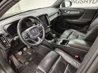 Begagnad Volvo XC40 R-Design 150 HK (110 kW) 2019 Svart SUV