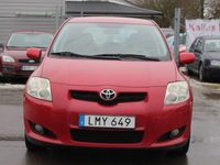 Begagnad Toyota Auris 132 HK (97 kW) 2009 Röd Halvkombi