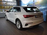 Begagnad Audi A3 Proline 150 HK (110 kW) 2023 Ibisvit Sedan