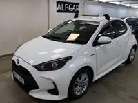Begagnad Toyota Yaris Hybrid 116 HK (85 kW) 2021 Vit Halvkombi