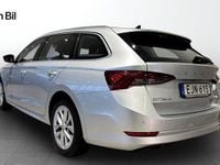 Begagnad Skoda Octavia Style 150 HK (110 kW) 2024 Silver Kombi