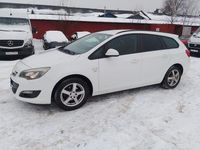 Begagnad Opel Astra Active 116 HK (85 kW) 2013 Vit Kombi