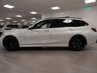 Begagnad BMW 330e M Sport 292 HK (214 kW) 2022 Vit Kombi