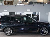 begagnad BMW X7 M50d M Sport Moms Pano HUD 7-Sits 400hk