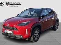 Begagnad Toyota Yaris Cross Style 92 HK (67 kW) 2024 Röd SUV