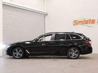 begagnad BMW 520 d xDrive DRAG KAMERA COCKPIT VÄRMARE ACC 190hk