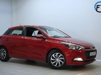 Begagnad Hyundai i20 Comfort 84 HK (61 kW) 2016 Röd