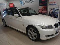 Begagnad BMW 320 184 HK (135 kW) 2011 Alpin vit Kombi