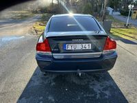 begagnad Volvo S60 2.4 140 hk / Nyservad & Nybes