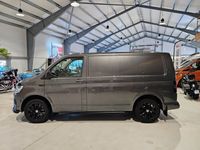 begagnad VW Transporter 2.0 TDI R-Design /DSG /P-Värmare /20