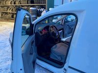 Begagnad VW Caddy 109 HK (80 kW) 2008 Vit Minibuss
