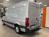 begagnad Mercedes Sprinter Benz 317 cdi skåp a2 2023, Transportbil