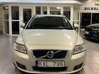 Begagnad Volvo V50 Momentum 116 HK (85 kW) 2010 Vit Kombi