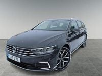 Begagnad VW Passat GTE 218 HK (160 kW) 2023 Grå Kombi