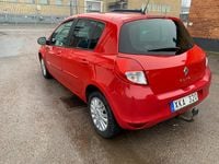 Begagnad Renault Clio IV 75 HK (55 kW) 2013 Halvkombi