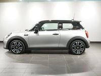 Begagnad Mini Cooper 135 kW (184 HK) 2024 Melting silver iii Halvkombi